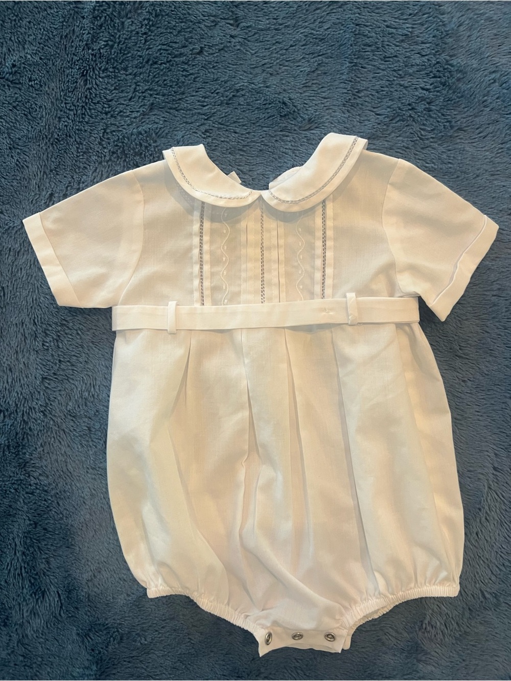 Feltman Brothers 6m White Peter Pan Collar Baby One-Piece